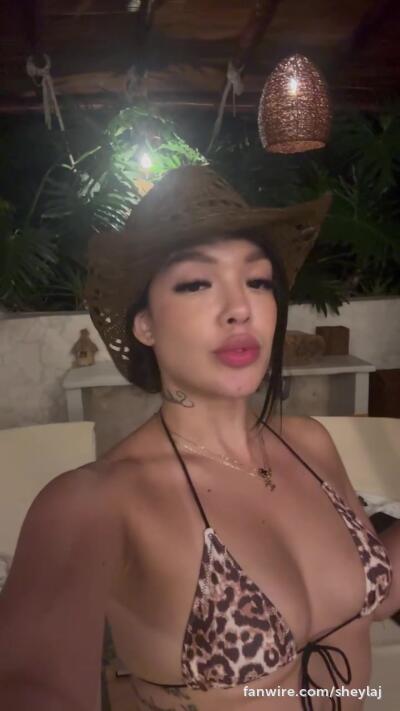 You know what happens next 😈 So how's your day going?